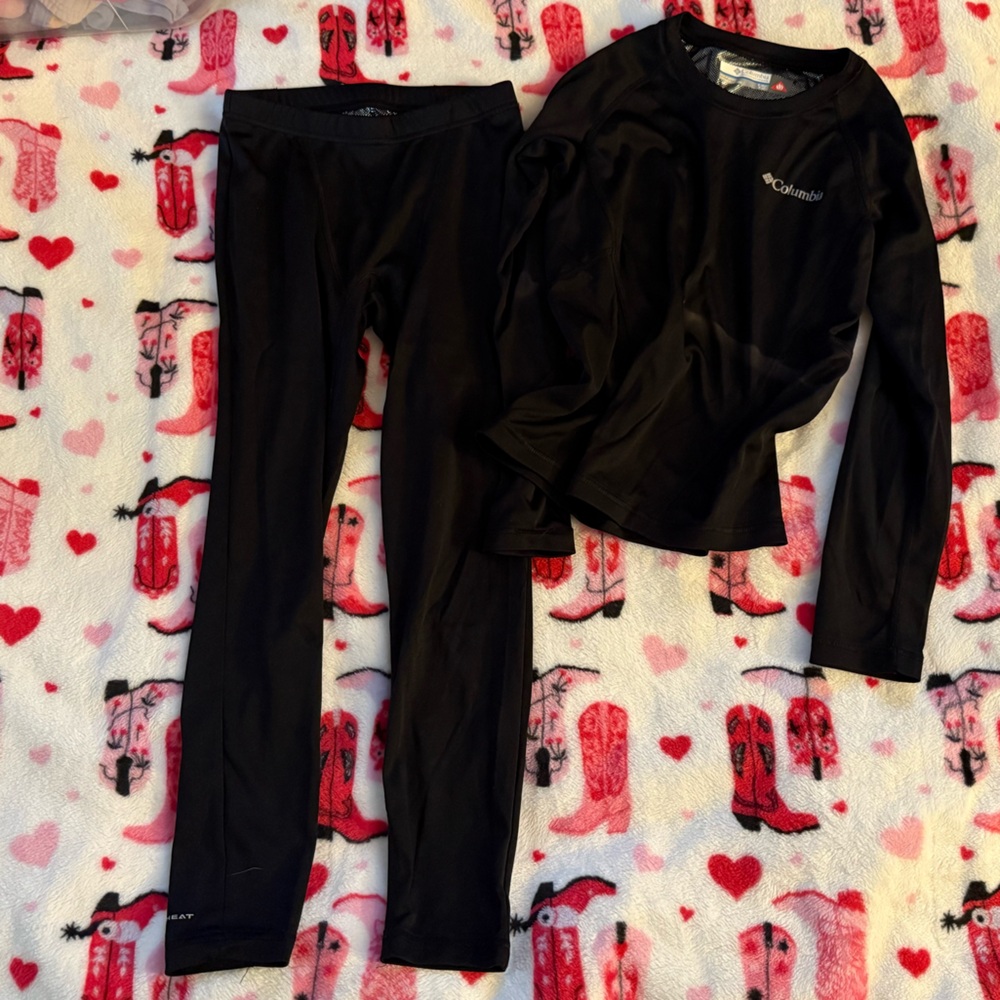 Kids size S (8) Columbia Jet Black thermal wear set